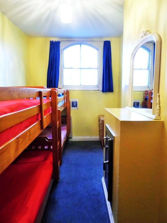 The Queens Hostel Bristol Bagian luar foto