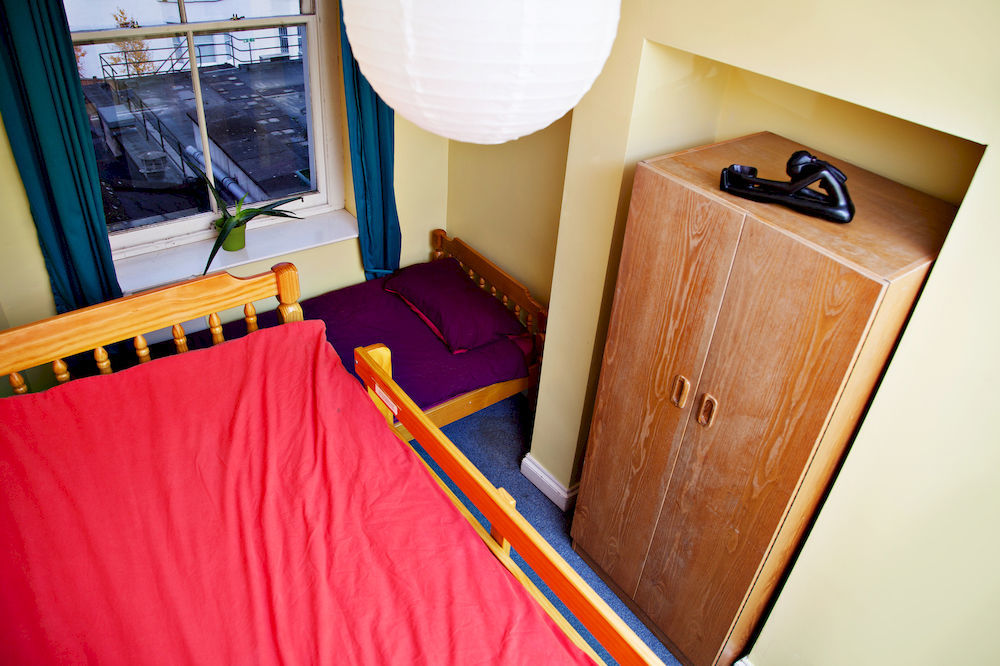 The Queens Hostel Bristol Bagian luar foto